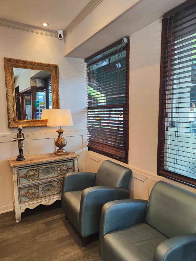 La Ciudadela Otel Barselona Dış mekan fotoğraf