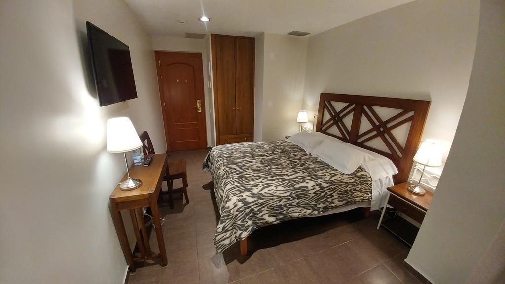 La Ciudadela Otel Barselona Dış mekan fotoğraf