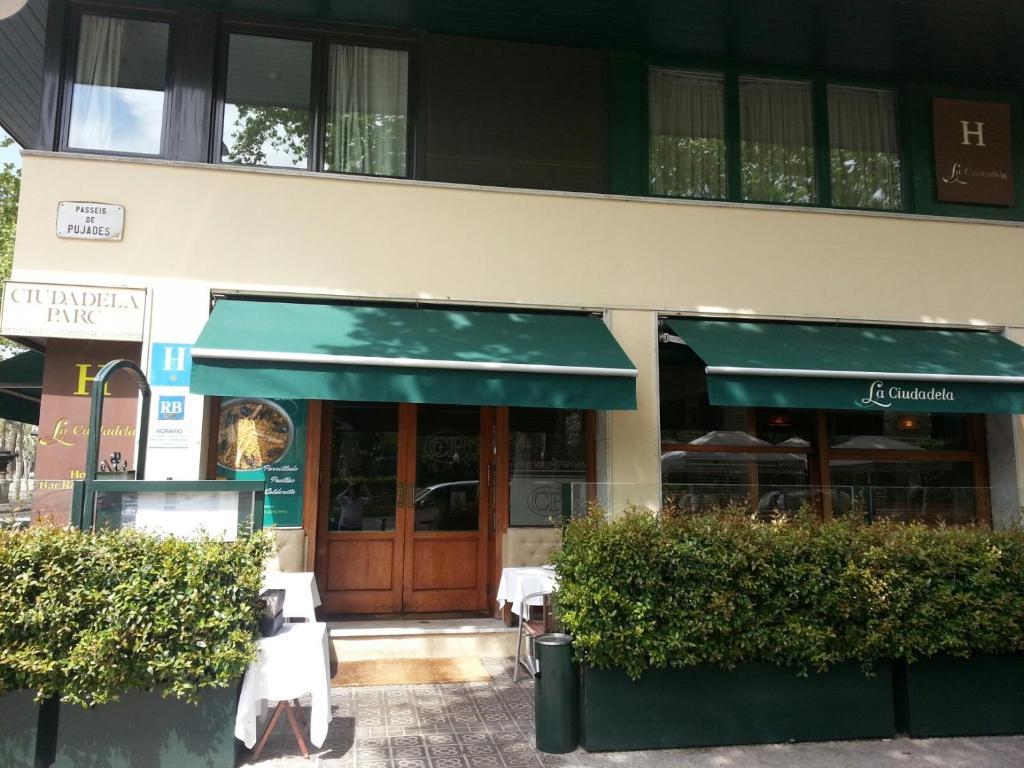 La Ciudadela Otel Barselona Dış mekan fotoğraf