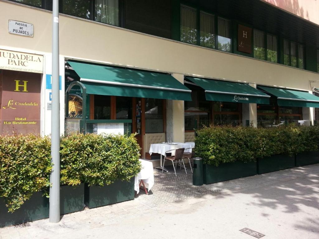 La Ciudadela Otel Barselona Dış mekan fotoğraf