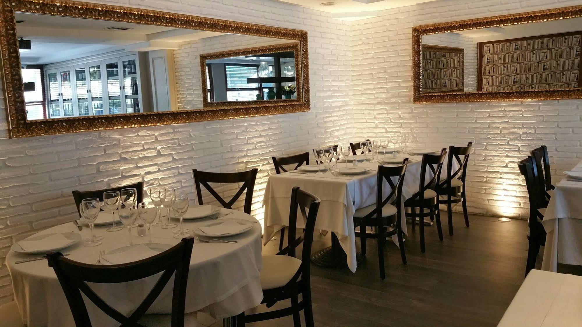 La Ciudadela Otel Barselona Dış mekan fotoğraf